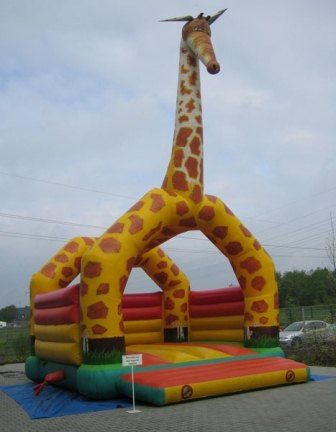 Erlebnis Kinder Hüpfburg tierisches Giraffe für – ein